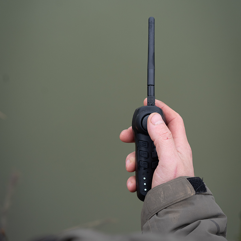 One-handed remote control